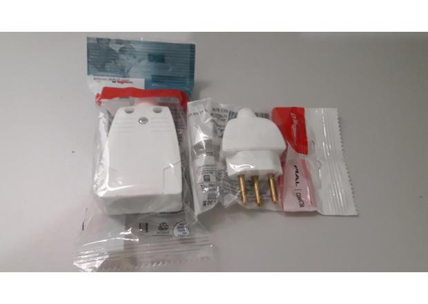 CONJUNTO DE PLUG COM PROLONGADO FÊMEA - 10 E 20A MARCA PIAL 